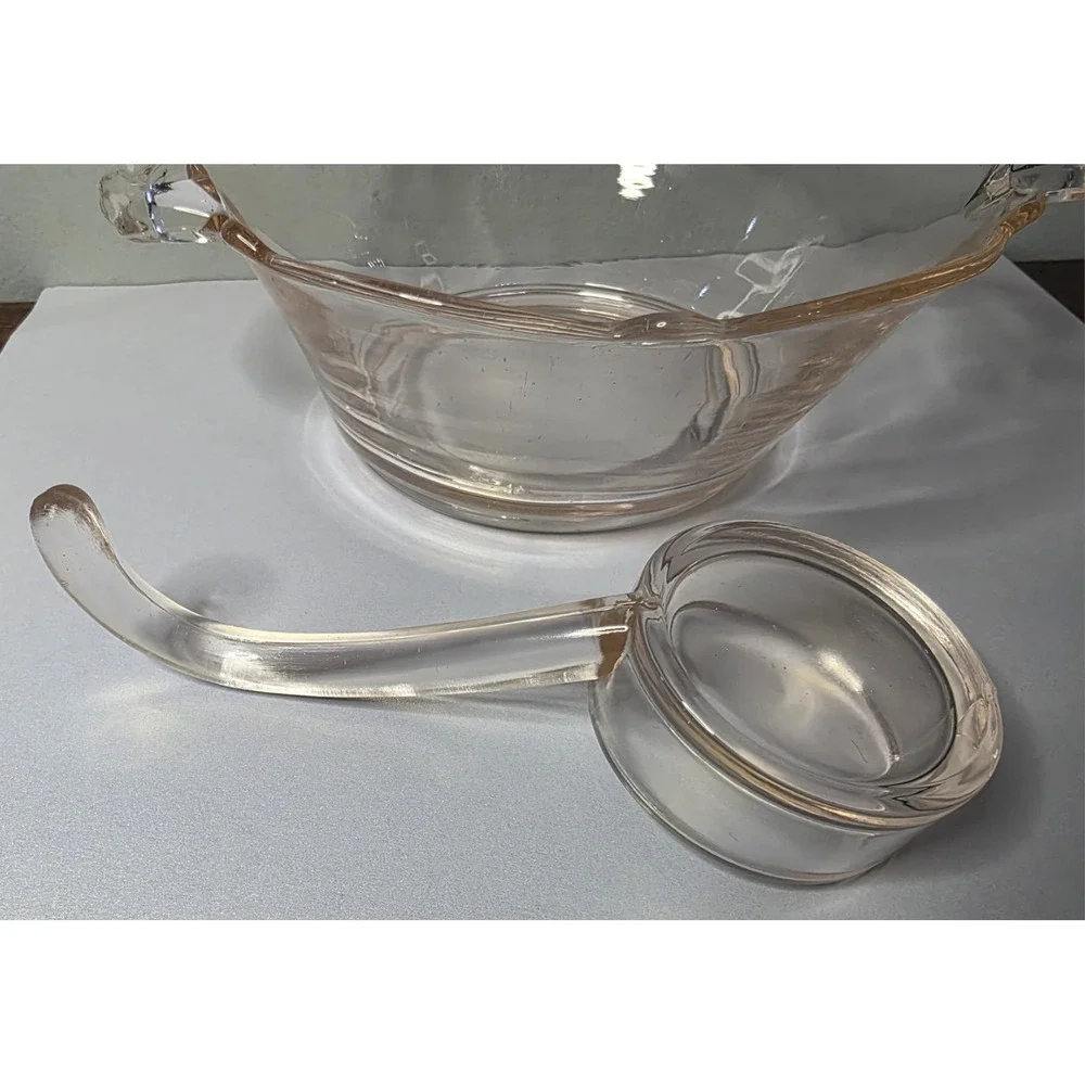 Pink Depression Glass Scallop Edged Bowl with Handles - 7
